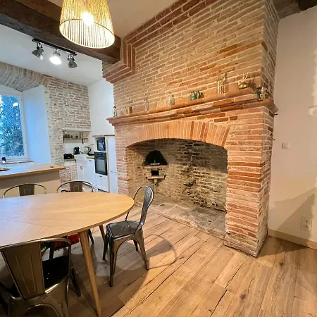아파트 L'authentique Montalbanais Appt T2bis -72m²